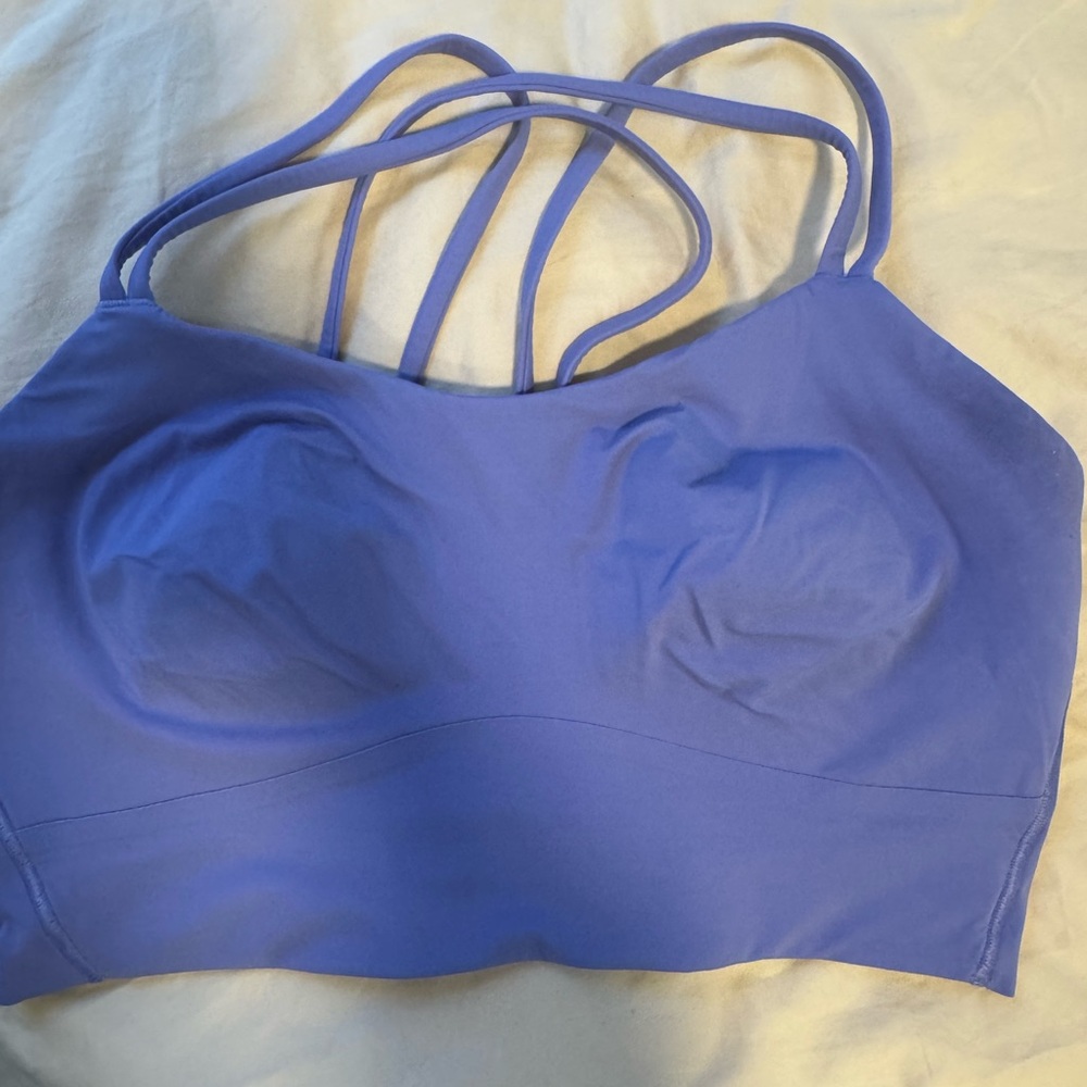 Lululemon like a cloud sports bra